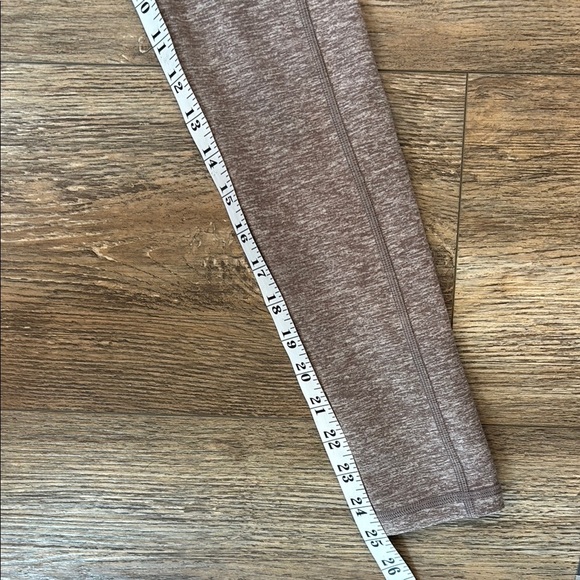 OFFLINE by aerie Women's Size XS The Hugger High Rise Pocket Leggings EUC - Picture 10 of 10